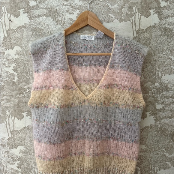 JEANNE PIERRE Sweaters - Vintage JEANNE PIERRE Pastel Striped V-Neck Sweater Vest